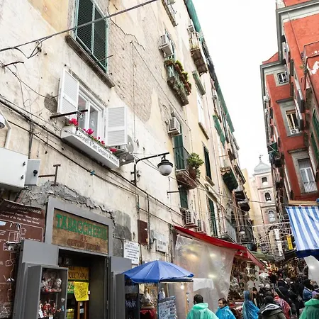 A Fenestrella E San Gregorio Armeno-2